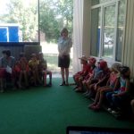 Дети летнего лагеря Пугачевского района повторили правила дорожного движения