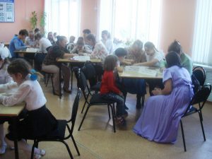 В ГАУ СО КЦСОН Пугачевского района состоялась конкурсная программа «А ну-ка, бабушки!»