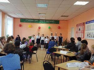 В ГАУ СО КЦСОН Пугачевского района состоялась конкурсная программа «А ну-ка, бабушки!»