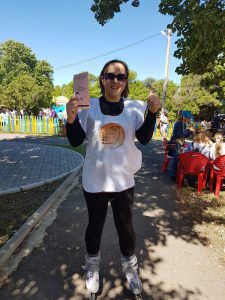 Специалисты ГАУ СО КЦСОН Пугачевского района в юбилей города встали на ролики