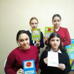 Дети готовят подарки для представителей старшего поколения