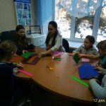 В КЦСОН Пугачевского района сделали елочные игрушки своими руками