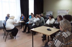 В ГАУ СО КЦСОН состоялось собрание членов клуба «Старость в радость»