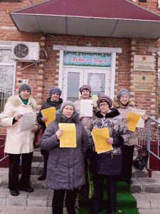 Пугачевские «серебряные» волонтеры провели информационную акцию