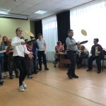 «Всей семьей на Масленицу!» – в пугачевском КЦСОН прошла игровая программа