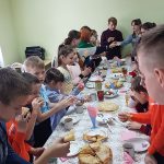 «Всей семьей на Масленицу!» – в пугачевском КЦСОН прошла игровая программа