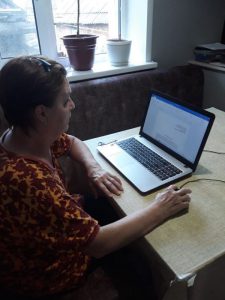 На онлайн-факультете компьютерной грамотности «Университета третьего возраста» в КЦСОН Пугачевского района слушатели приступили к дистанционному обучению