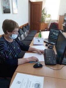 Представитель старшего поколения из Пугачевского района стала участницей регионального Чемпионата по компьютерному многоборью