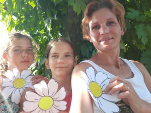 Специалисты КЦСОН Пугачевского района провели информационную акцию ко Дню семьи, любви и верности