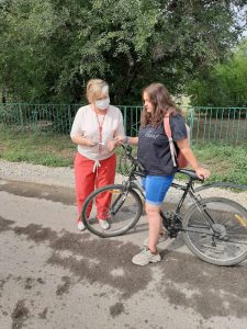 Специалисты КЦСОН Пугачевского района провели очередную плановую разъяснительную работу с населением