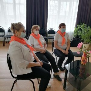 «Серебряные» волонтеры ГАУ СО КЦСОН Пугачевского района приняли участие в онлайн-фестивале «Нужные люди»