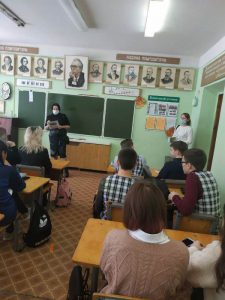 Представители КЦСОН Пугачевского района проводят профилактическую работу с несовершеннолетними