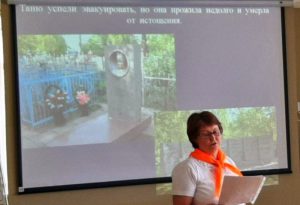 В КЦСОН Пугачевского района провели литературно-музыкальную композицию «Мы вспомним те годы блокадные»