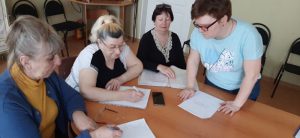 Пугачевские пенсионеры отметили День экологических знаний