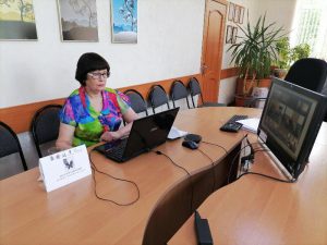 Получатель социальных услуг КЦСОН Пугачевского района приняла участие в областном чемпионате по компьютерному многоборью