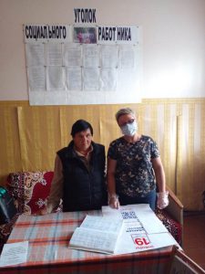 В Пугачевском районе продолжают работать социальные приемные