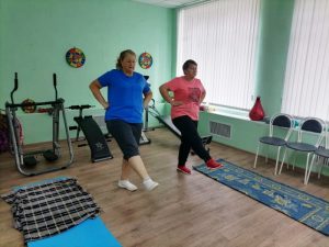 В ГАУ СО КЦСОН Пугачевского района продолжаются занятия по гимнастике для пожилых людей