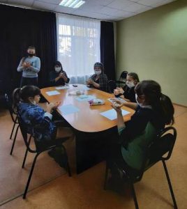 В КЦСОН Пугачевского района прошел мастер-класс по лепке из соленого теста