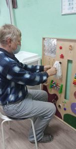 В ГАУ СО КЦСОН Пугачевского района продолжаются занятия в комнате психологической разгрузки