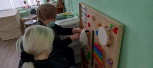 В ГАУ СО КЦСОН Пугачевского района продолжаются занятия в сенсорной комнате