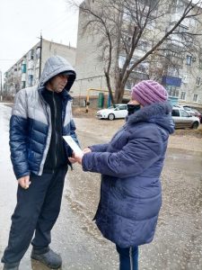 В Пугачеве прошла информационная акция «Вместе против СПИДа»