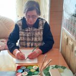 В КЦСОН Пугачевского района продолжаются психологические занятия по развитию мелкой моторики
