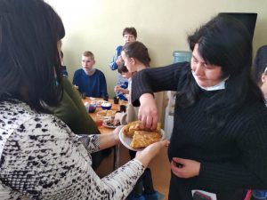 В КЦСОН Пугачевского района пригласили детей на Широкую Масленицу