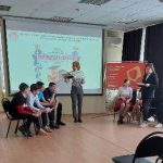 Пугачевские школьники познакомились с учреждением соцобслуживания