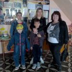 Сотрудники КЦСОН Пугачевского района пригласили детей на праздничную пасхальную встречу