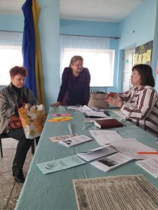 Специалисты КЦСОН Пугачевского оказывают правовые консультации гражданам