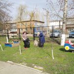 В КЦСОН Пугачевского района привели в порядок территорию после окончания зимнего периода