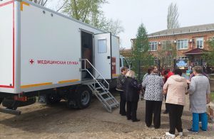 В рамках Фестиваля дарения #МЫВМЕСТЕ КЦСОН Пугачёвского района провёл акцию «Мобильные точки здоровья»
