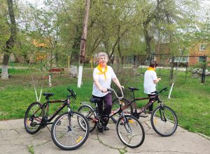 В рамках Фестиваля дарения #МЫВМЕСТЕ КЦСОН Пугачёвского района провёл акцию «Мобильные точки здоровья»