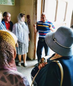 Слушатели Университета третьего возраста КЦСОН Пугачевского района побывали на экскурсии в храме Воскресения Христова