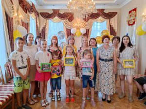 Победителей фотоконкурса «Моя семья» чествовали в ЗАГСе города Пугачева