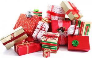 В КЦСОН Пугачевского района начался прием заявлений на новогодние подарки для детей
