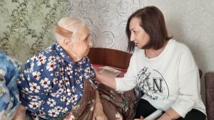 Директор КЦСОН Пугачевского района встретилась с жителем блокадного Ленинграда