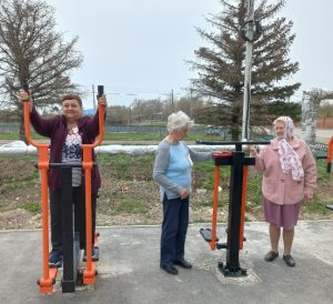 Занимаясь физкультурой, пожилые жители Пугачевского района получают заряд бодрости и жизнерадостности