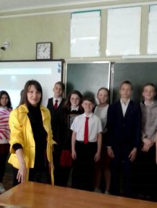 Психолог центра соцобслуживания Пугачевского района провела лекцию «Школьный буллинг»
